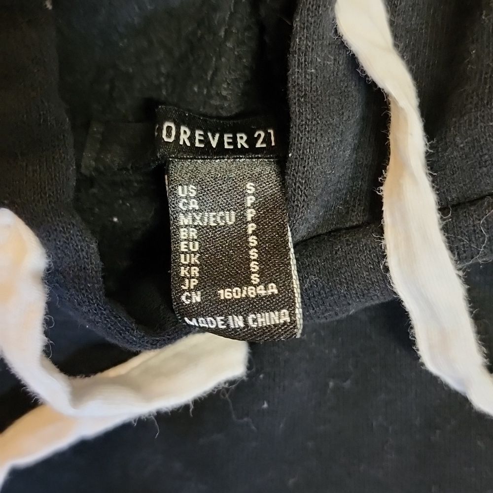 Forever 21 cropped hooded sweatshirt - Picture 7 of 8